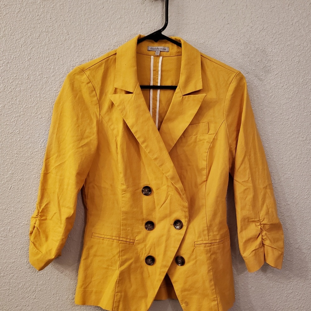 CHARLOTTE RUSSE MUSTARD YELLOW BLAZER